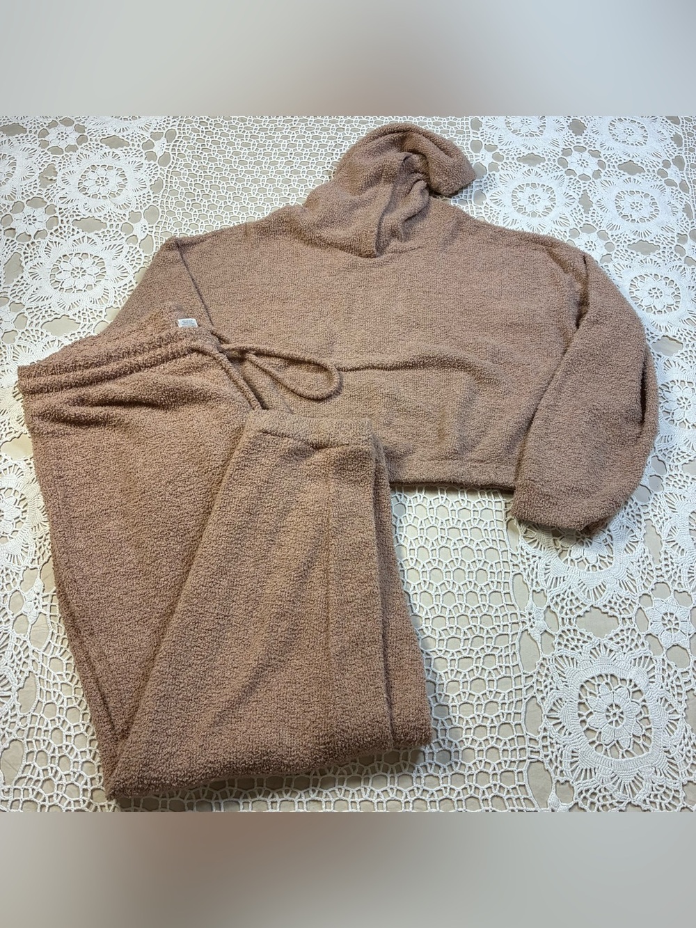 Ultra Flirt Girls Youth XL Plush Cropped Hoodie Lounge Set in Taupe